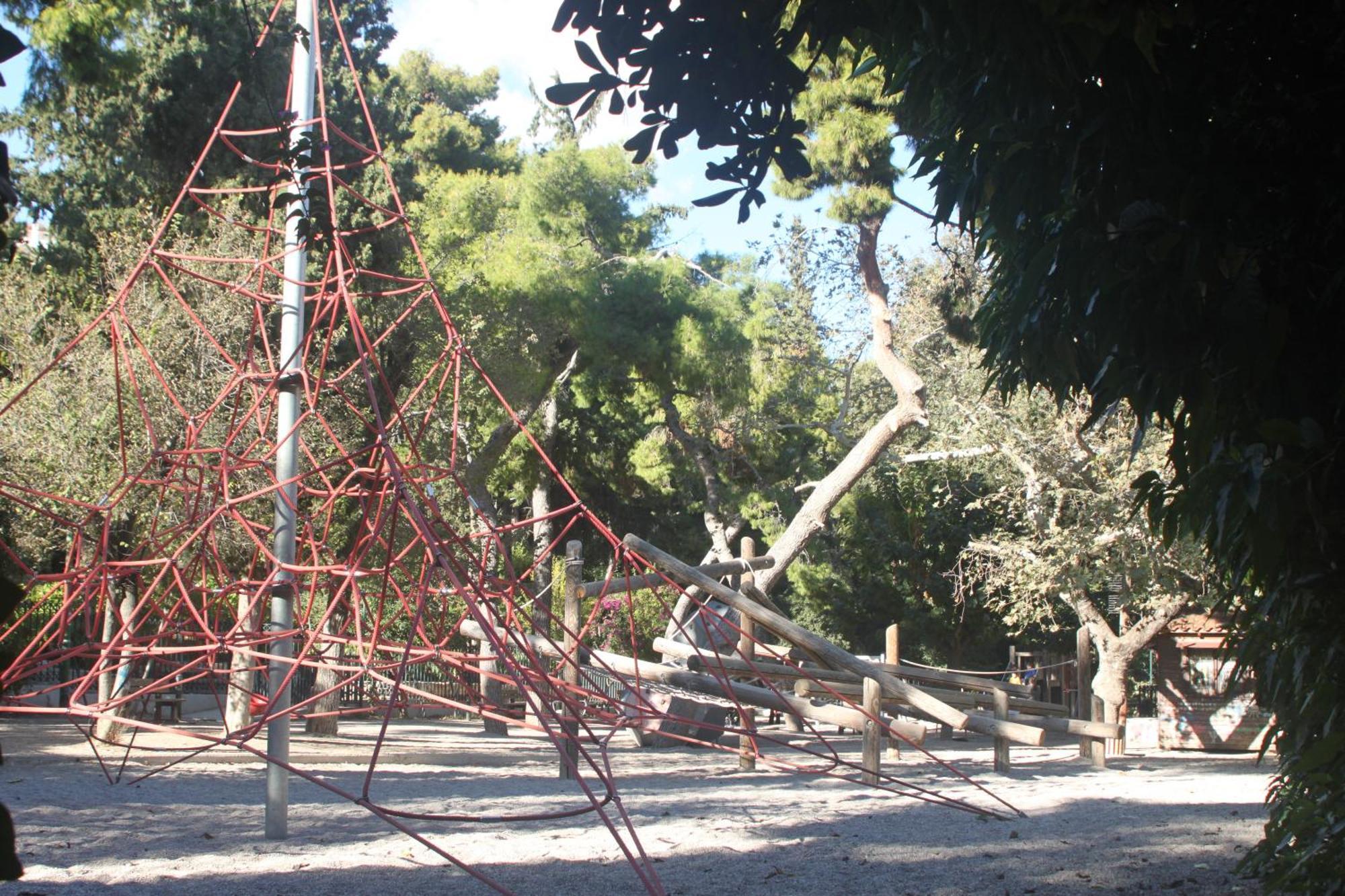 "Under The Olive Tree"- Beautiful Apartment In The Heart Of Atenas Exterior foto