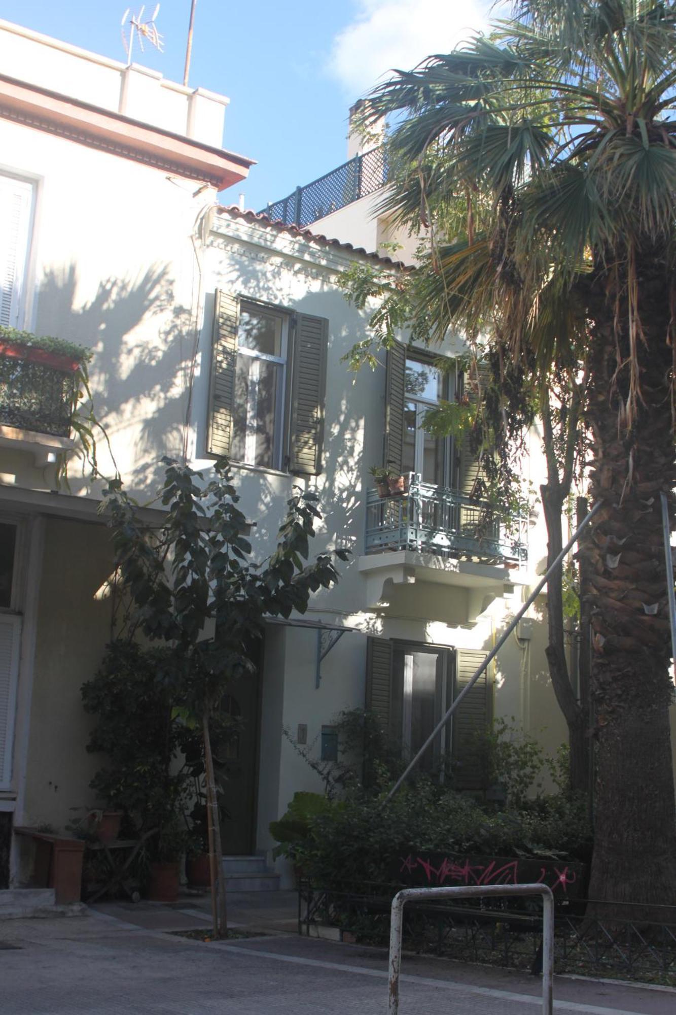 "Under The Olive Tree"- Beautiful Apartment In The Heart Of Atenas Exterior foto