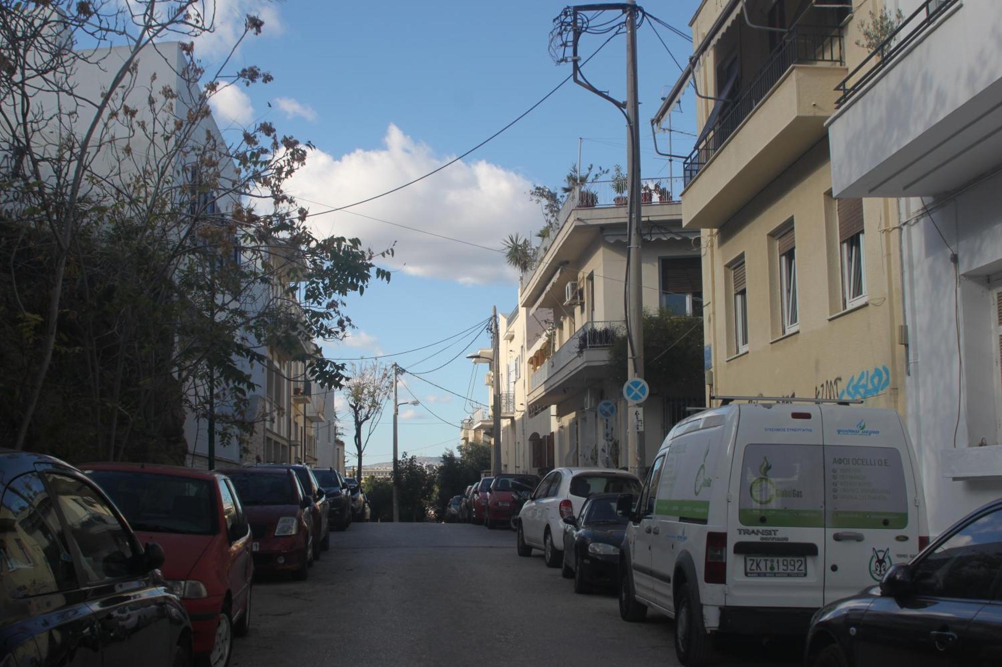 "Under The Olive Tree"- Beautiful Apartment In The Heart Of Atenas Exterior foto